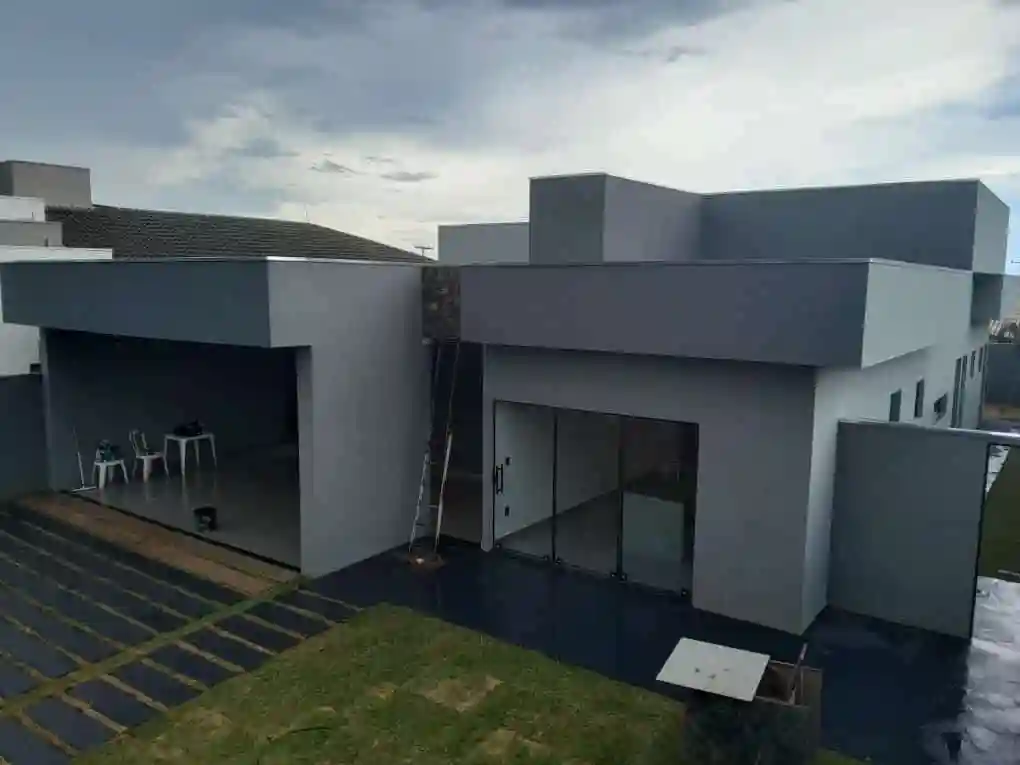 Casa com 3 quartos à venda, 210m² — foto 1 de 18