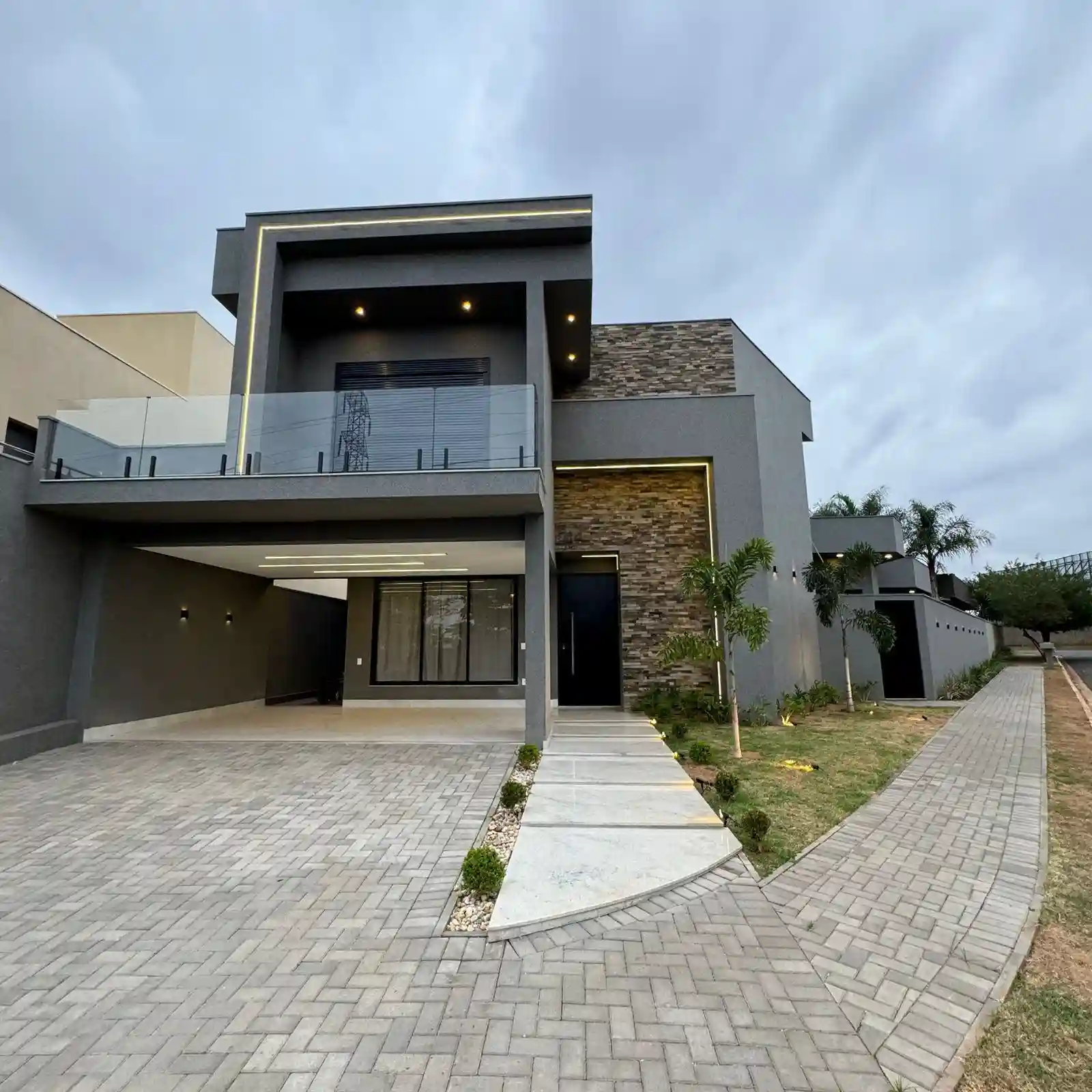 Casa de Condomínio com 4 quartos à venda, 173m² — foto 1 de 34