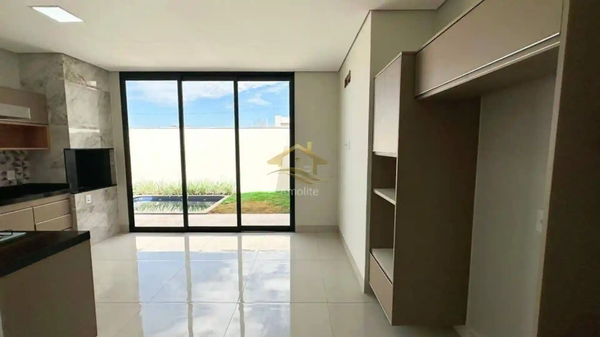 Casa de Condomínio com 3 quartos à venda, 165m² — foto 12 de 24