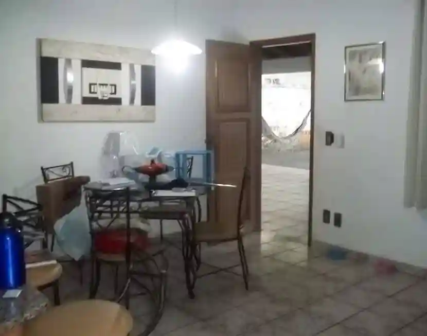 Casa com 2 quartos à venda, 450m² — foto 1 de 3