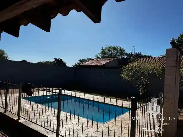 Fazenda / Sítio / Chácara com 3 quartos à venda, 1000m² — foto 1 de 17