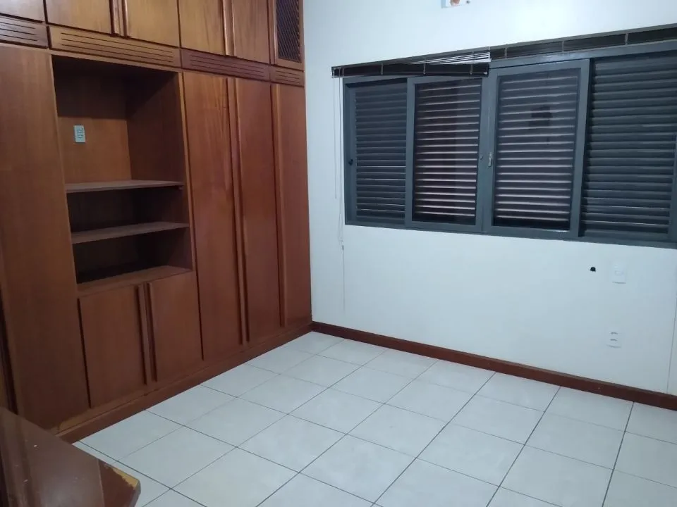 Imóvel Comercial com 3 quartos à venda, 500m² — foto 15 de 19
