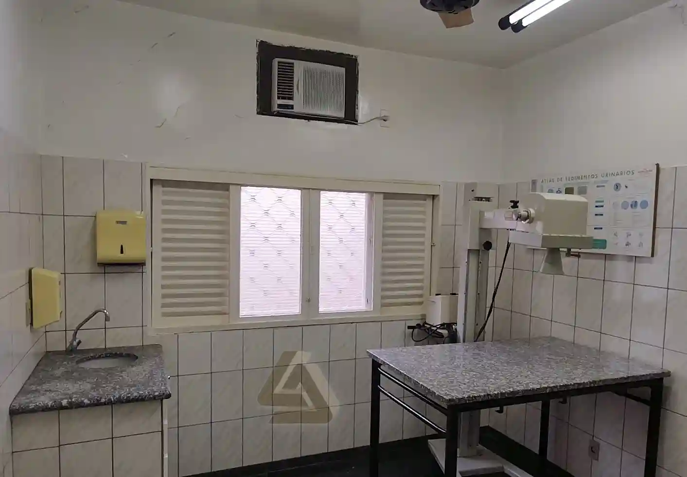 Conjunto Comercial / Sala com 6 quartos para aluguel, 161m² — foto 5 de 12
