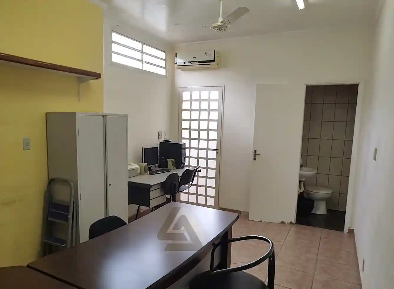 Conjunto Comercial / Sala com 6 quartos para aluguel, 161m² — foto 7 de 12