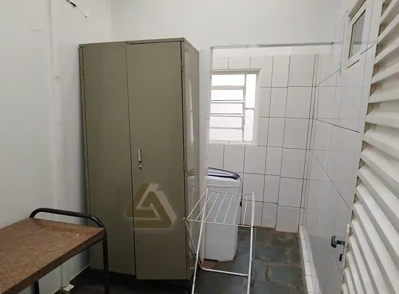 Conjunto Comercial / Sala com 6 quartos para aluguel, 161m² — foto 3 de 12
