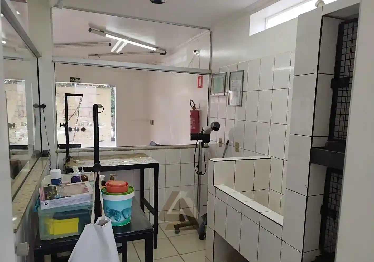 Conjunto Comercial / Sala com 6 quartos para aluguel, 161m² — foto 9 de 12