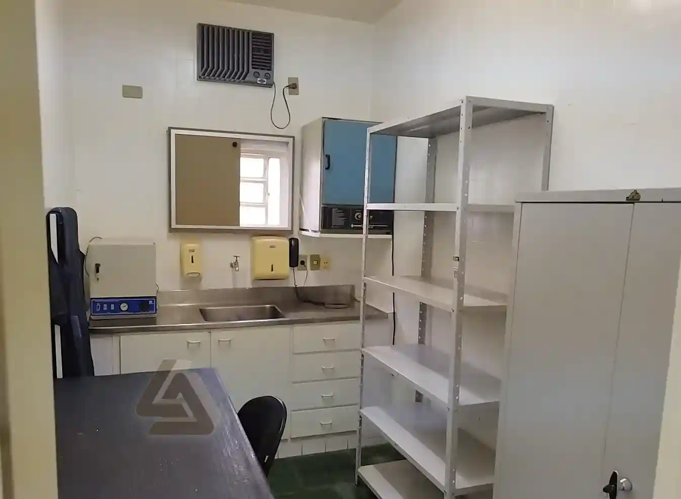 Conjunto Comercial / Sala com 6 quartos para aluguel, 161m² — foto 6 de 12