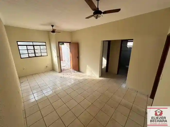 Casa com 2 quartos à venda, 83m² — foto 1 de 18