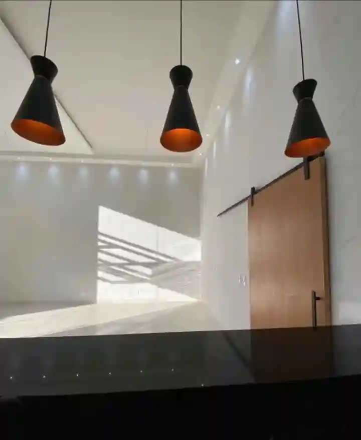 Casa com 3 quartos à venda, 120m² — foto 1 de 14