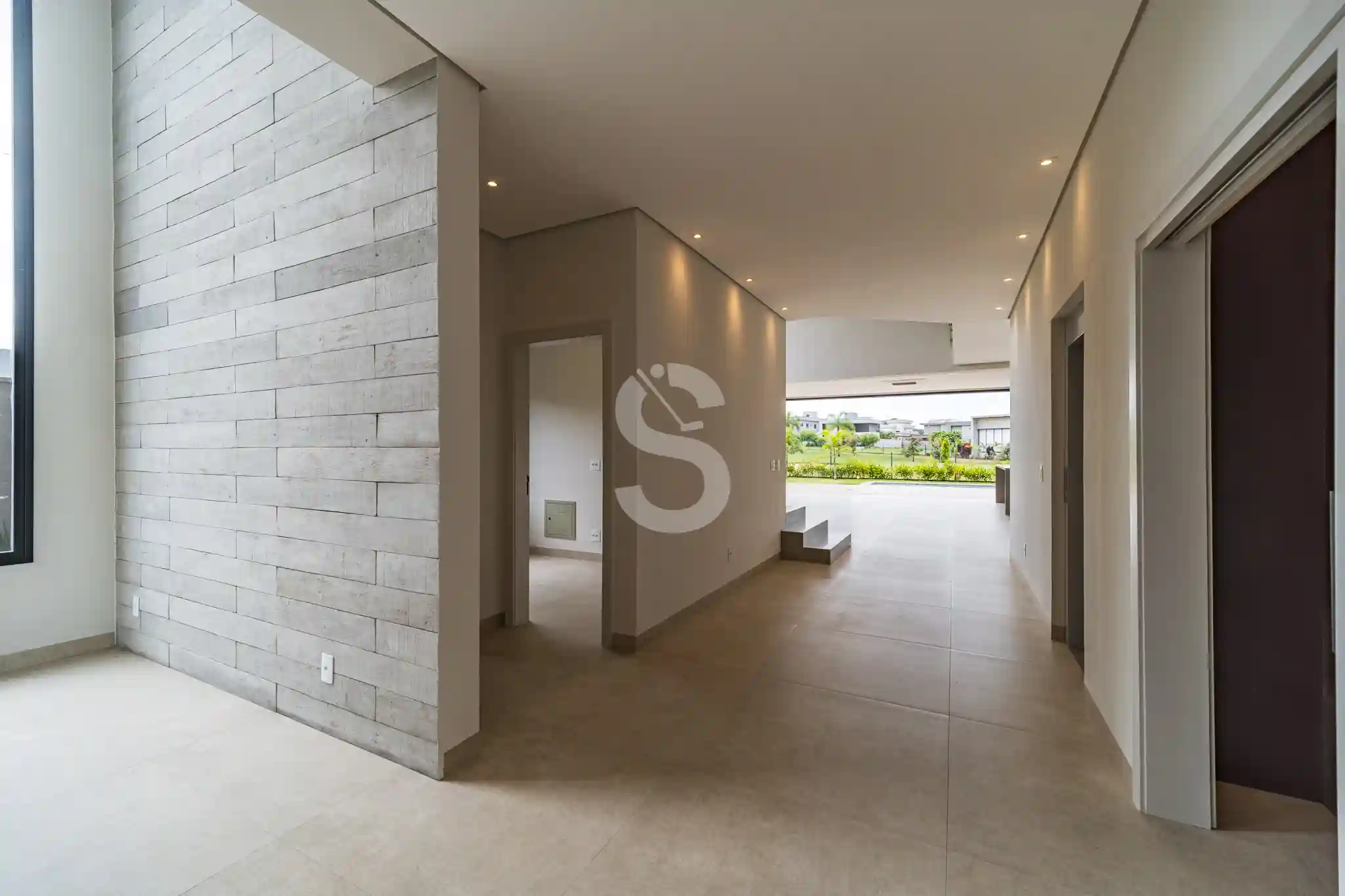 Casa de Condomínio com 4 quartos à venda, 450m² — foto 3 de 40