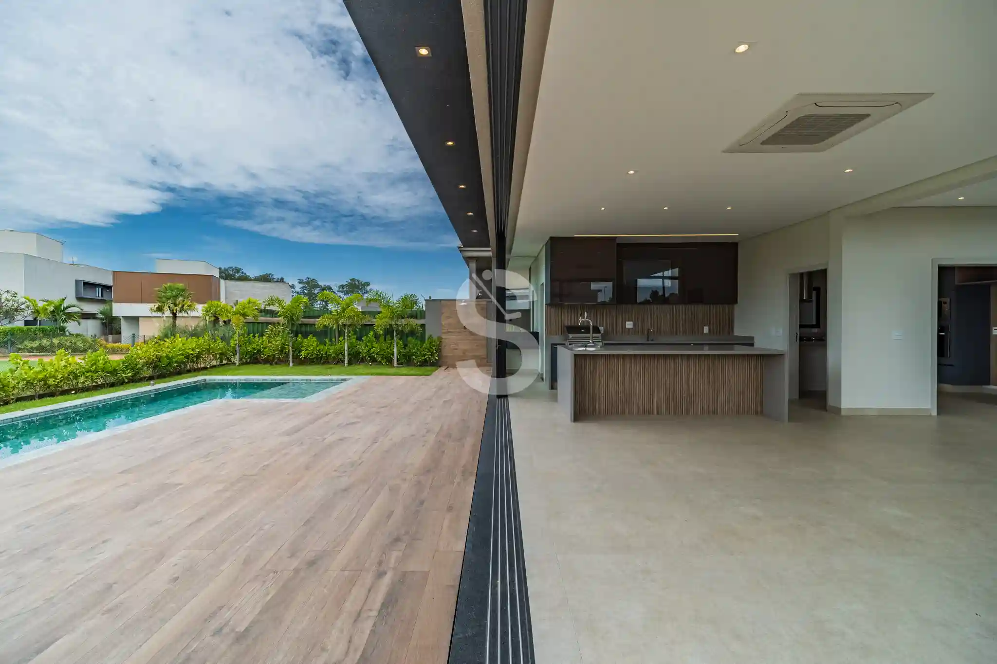 Casa de Condomínio com 4 quartos à venda, 450m² — foto 21 de 40