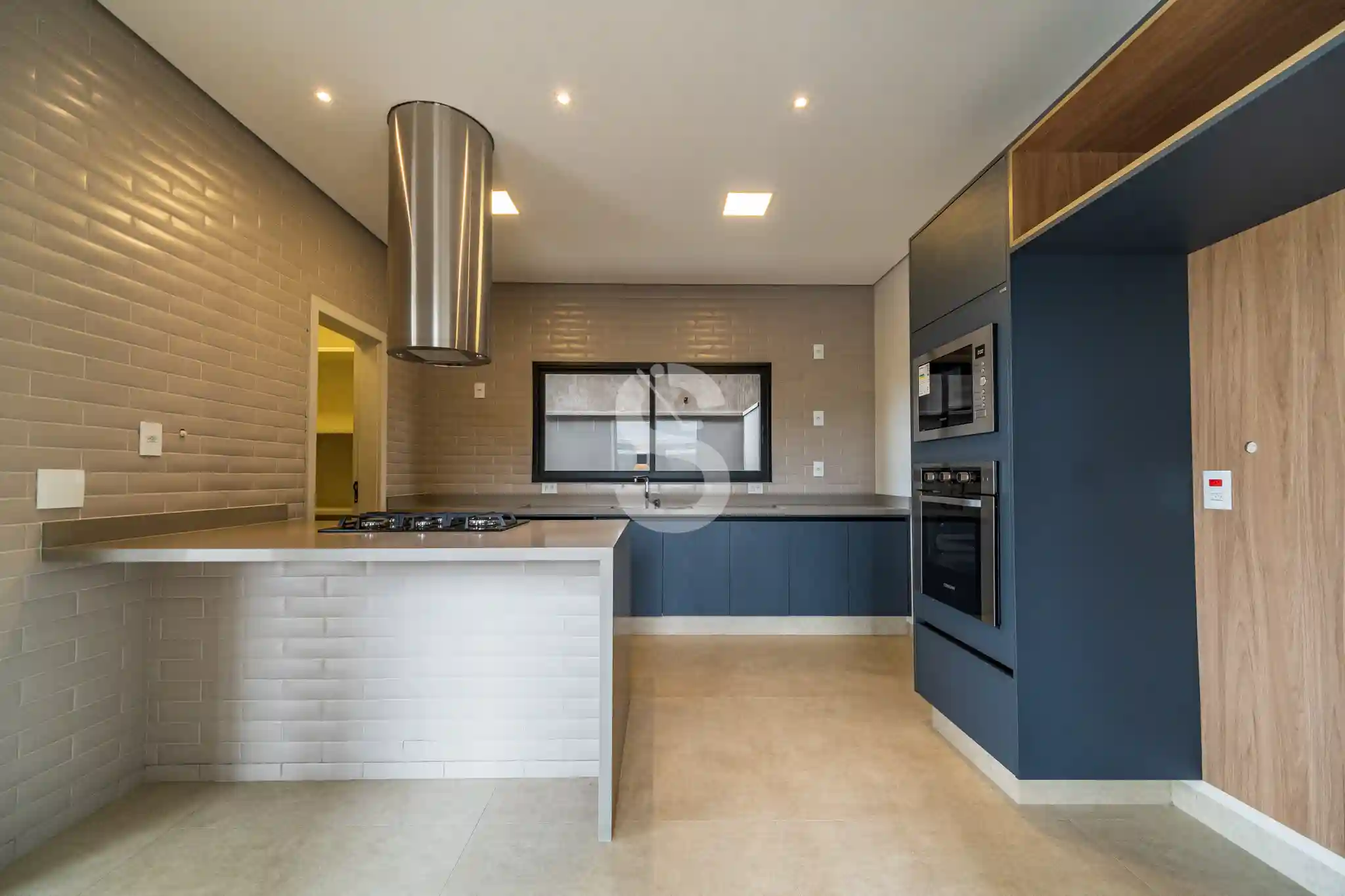 Casa de Condomínio com 4 quartos à venda, 450m² — foto 9 de 40