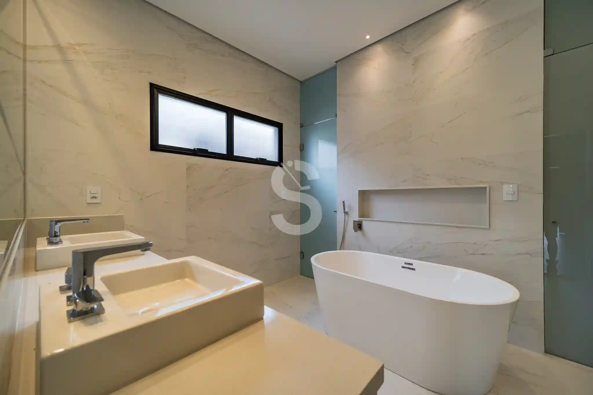 Casa de Condomínio com 4 quartos à venda, 450m² — foto 33 de 40