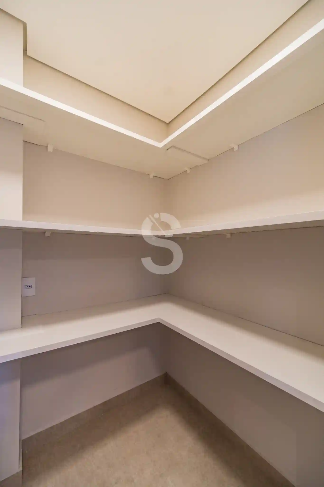 Casa de Condomínio com 4 quartos à venda, 450m² — foto 13 de 40