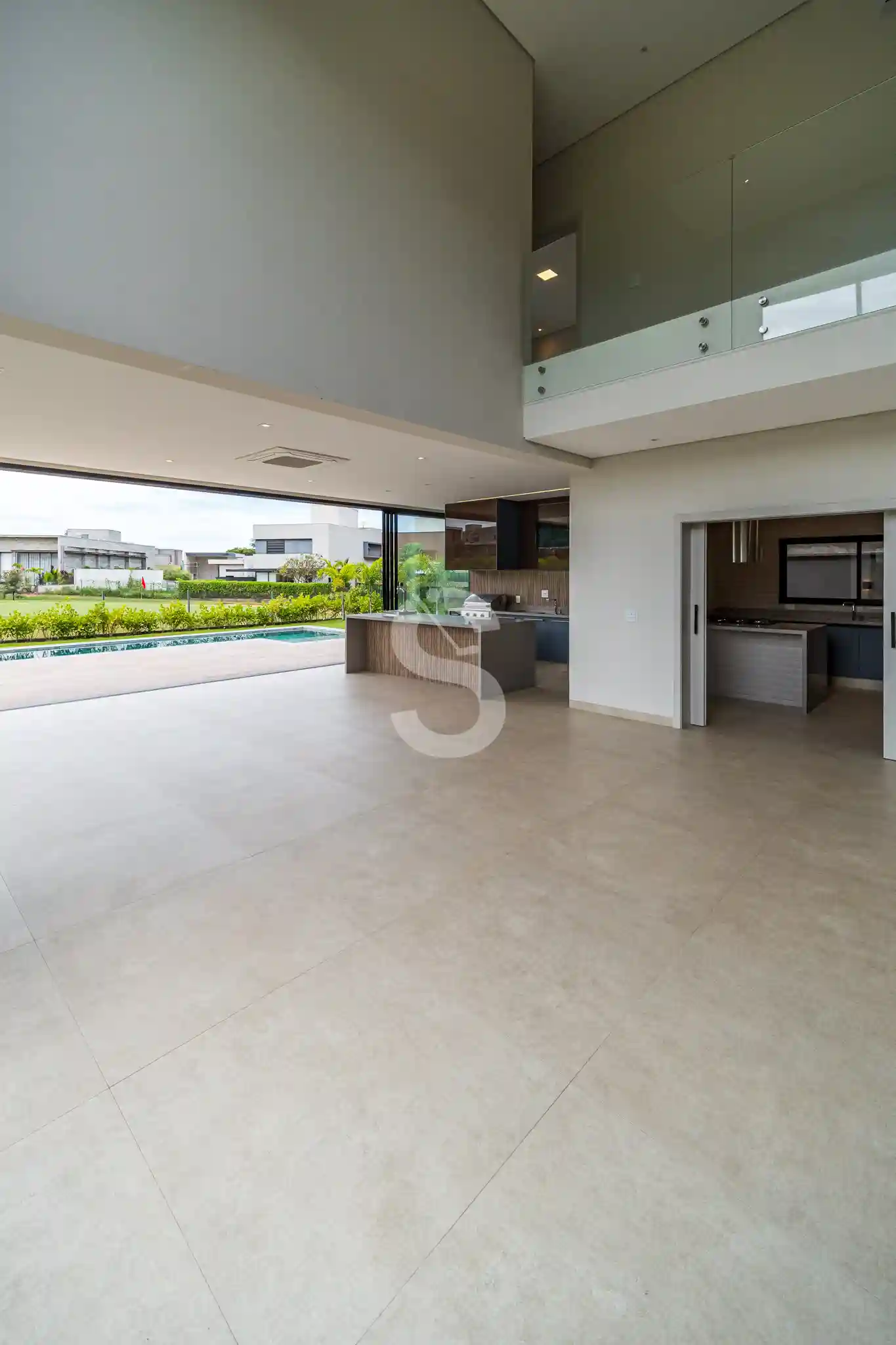 Casa de Condomínio com 4 quartos à venda, 450m² — foto 10 de 40