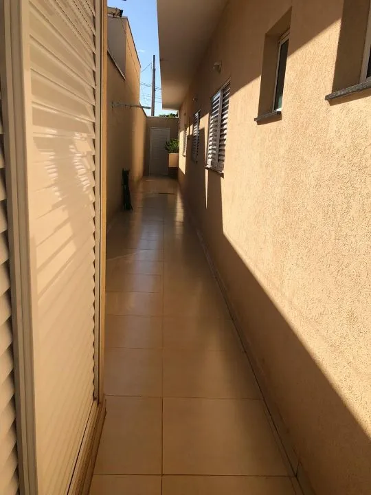 Casa de Condomínio à venda — foto 2 de 4