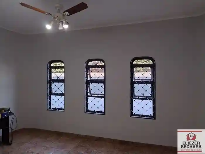 Casa com 3 quartos à venda, 200m² — foto 2 de 60