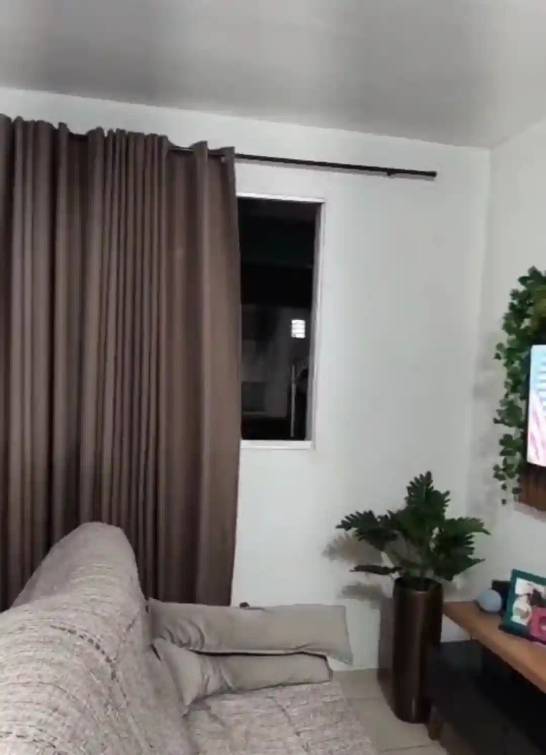 Apartamento com 2 quartos à venda, 75m² — foto 1 de 25