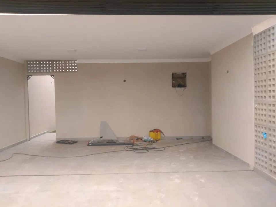 Casa com 2 quartos à venda, 200m² — foto 1 de 6