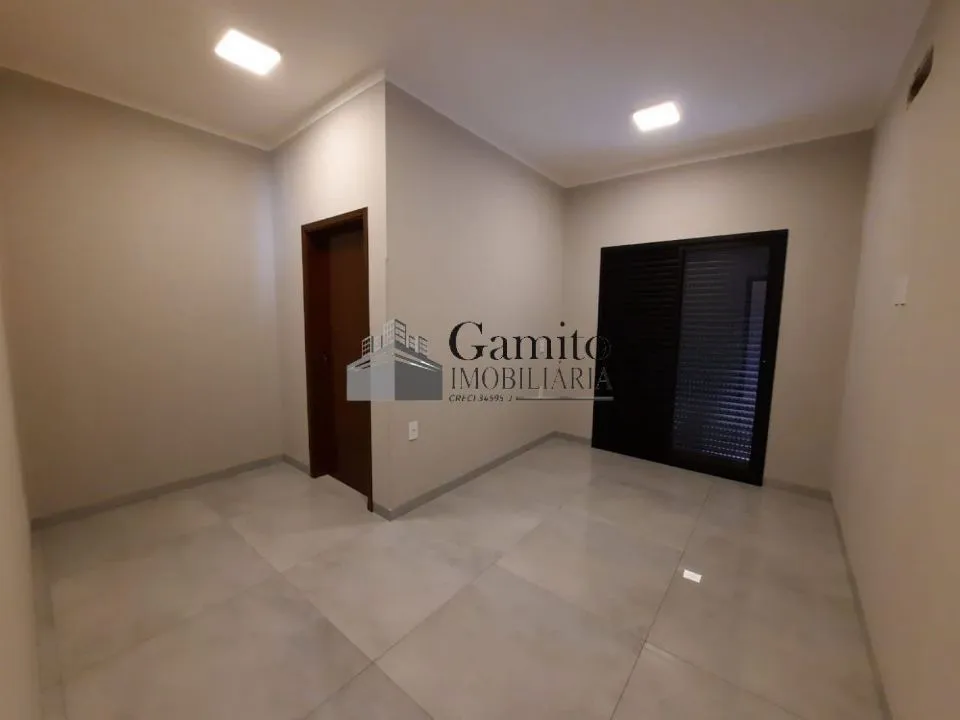 Casa de Condomínio à venda — foto 13 de 14