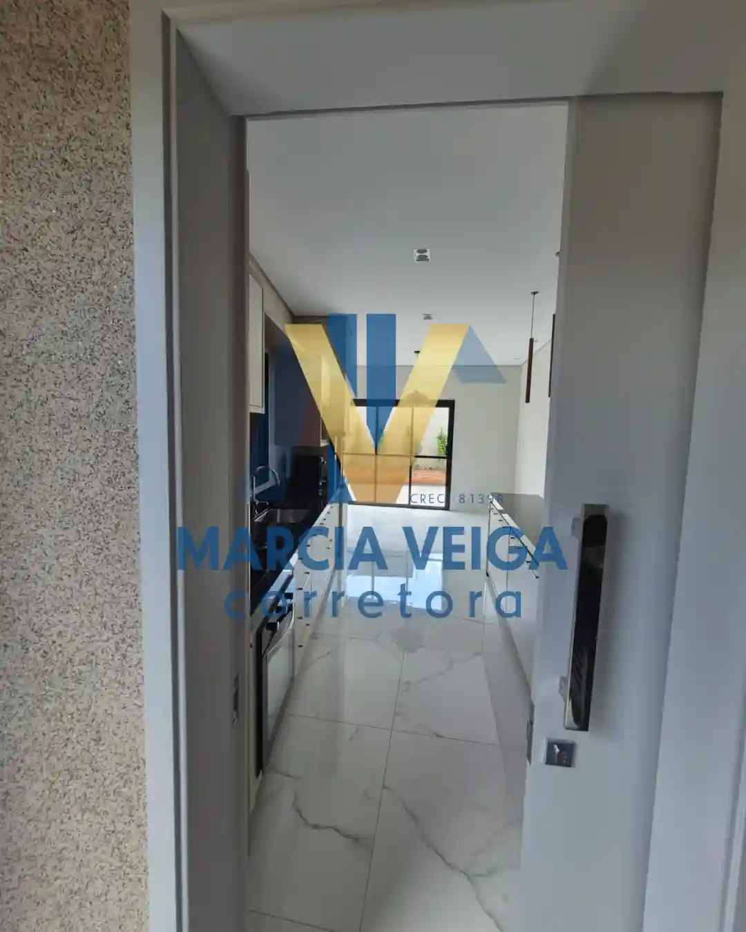 Casa de Condomínio com 3 quartos para aluguel, 335m² — foto 7 de 31