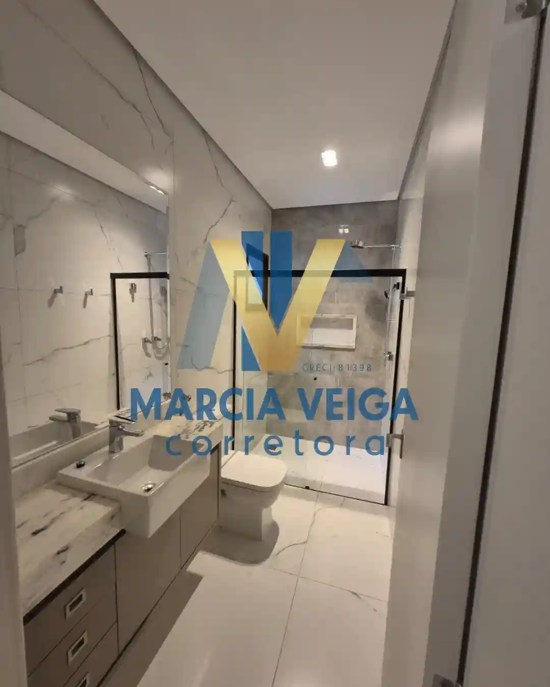 Casa de Condomínio com 3 quartos para aluguel, 335m² — foto 22 de 31