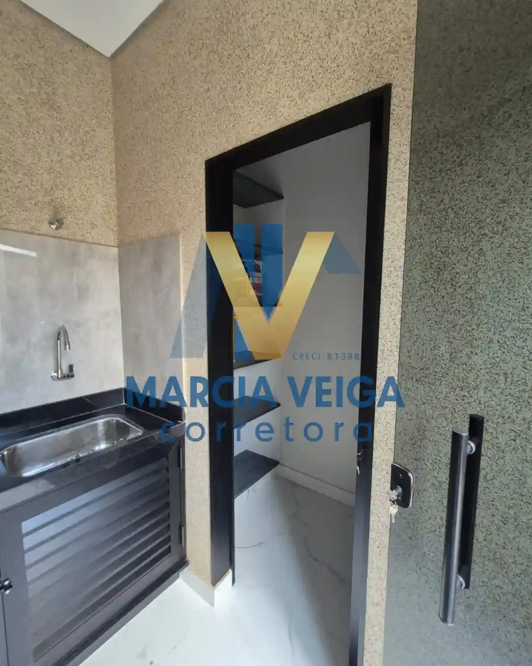 Casa de Condomínio com 3 quartos para aluguel, 335m² — foto 26 de 31