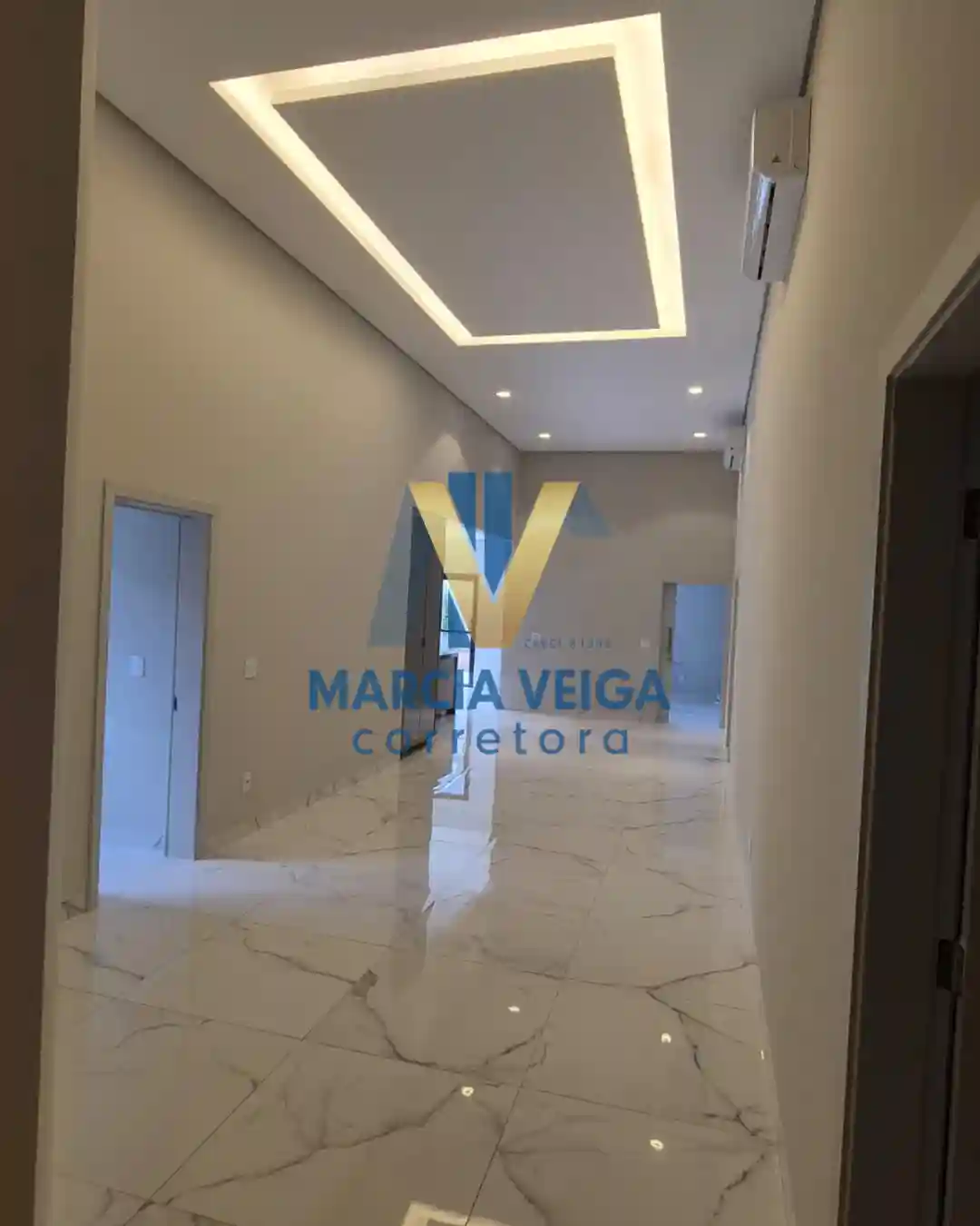 Casa de Condomínio com 3 quartos para aluguel, 335m² — foto 1 de 31