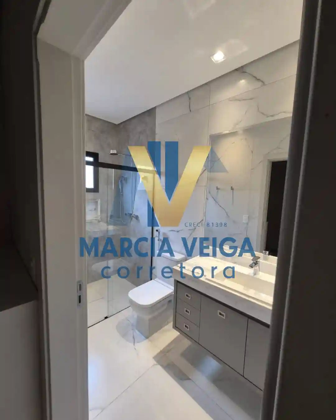 Casa de Condomínio com 3 quartos para aluguel, 335m² — foto 25 de 31