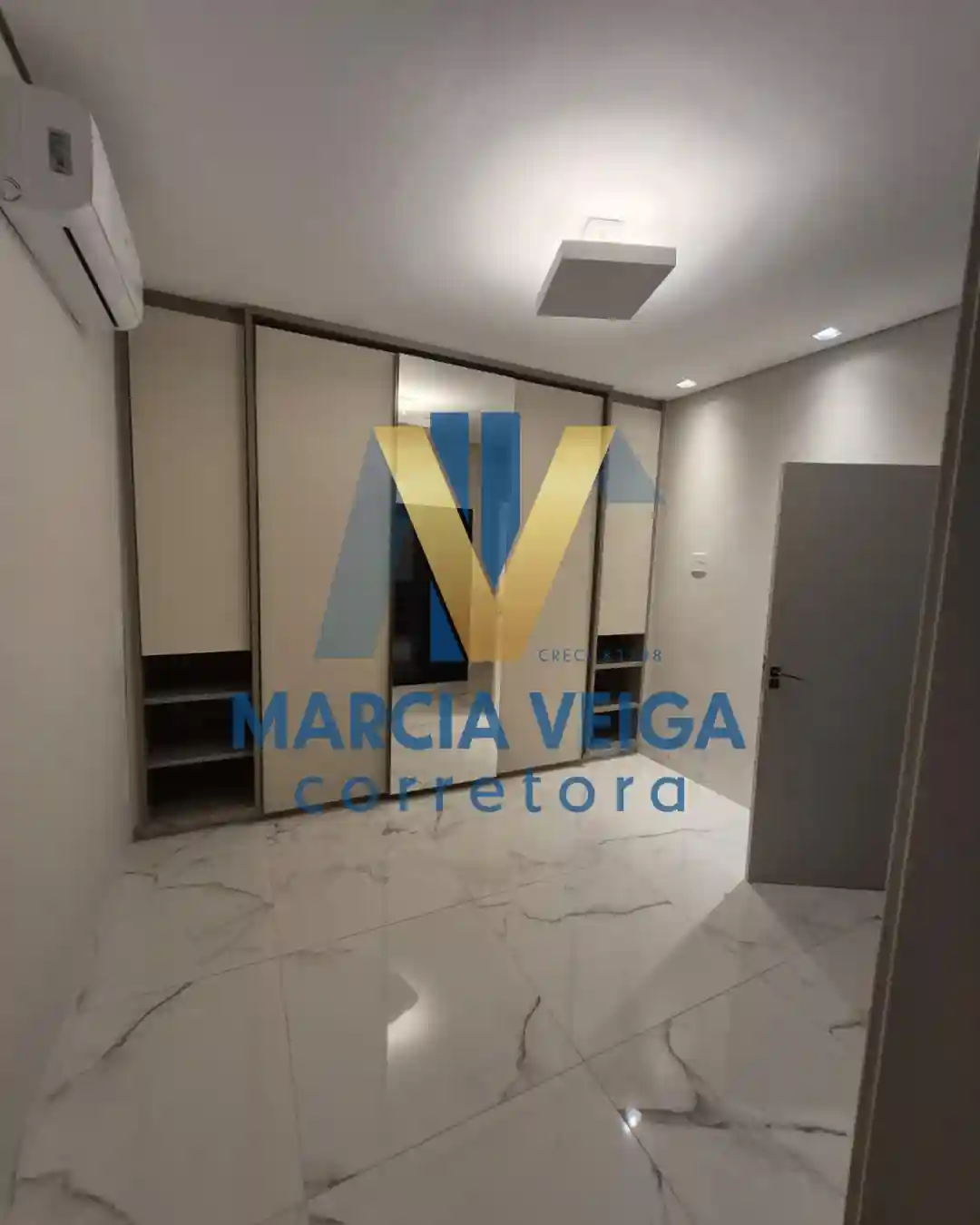 Casa de Condomínio com 3 quartos para aluguel, 335m² — foto 20 de 31