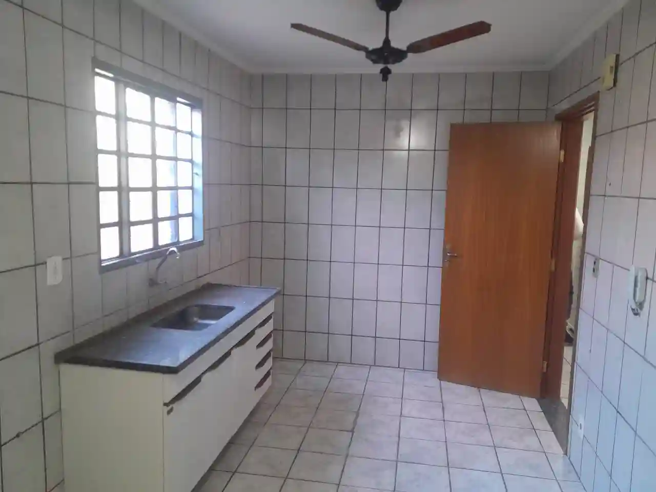 Apartamento com 3 quartos para aluguel, 70m² — foto 1 de 25