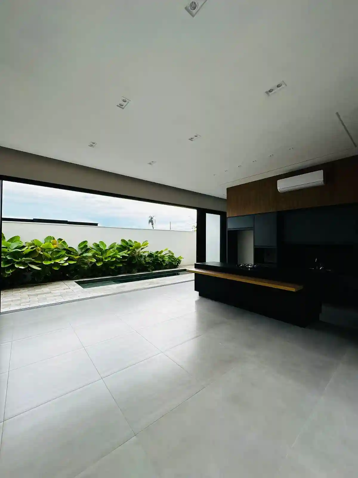 Casa de Condomínio com 3 quartos à venda, 224m² — foto 4 de 21