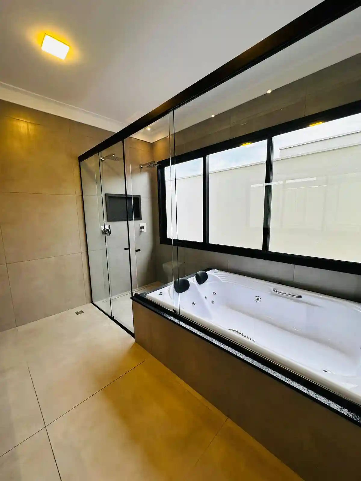 Casa de Condomínio com 3 quartos à venda, 224m² — foto 6 de 21