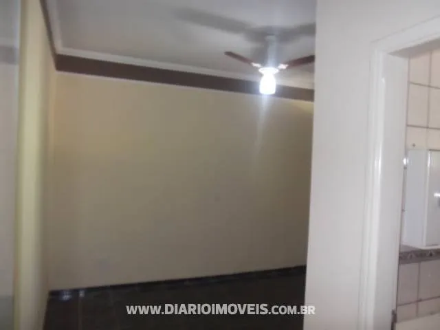 Casa à venda — foto 1 de 2