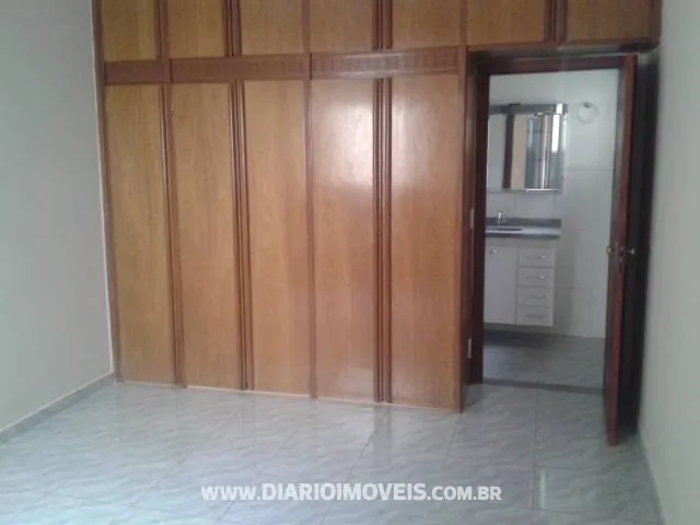 Casa à venda — foto 3 de 4