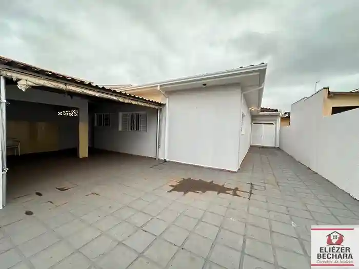 Casa com 3 quartos à venda, 210m² — foto 22 de 26