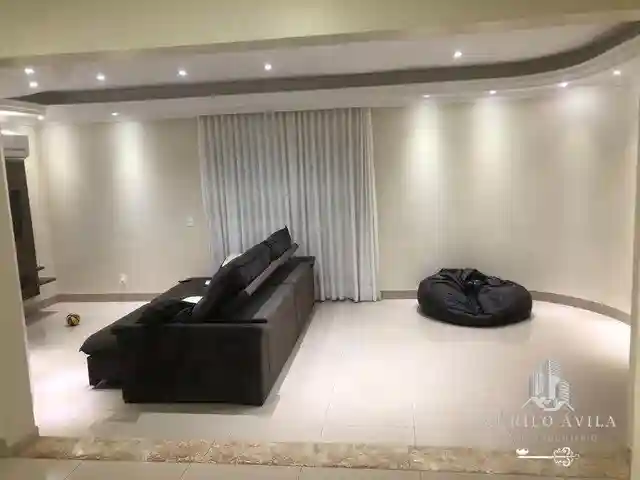 Casa com 3 quartos à venda, 300m² — foto 17 de 19