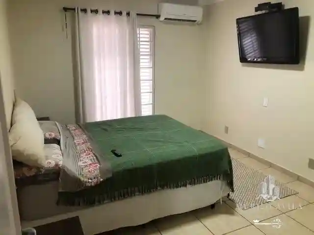 Casa com 3 quartos à venda, 300m² — foto 9 de 19
