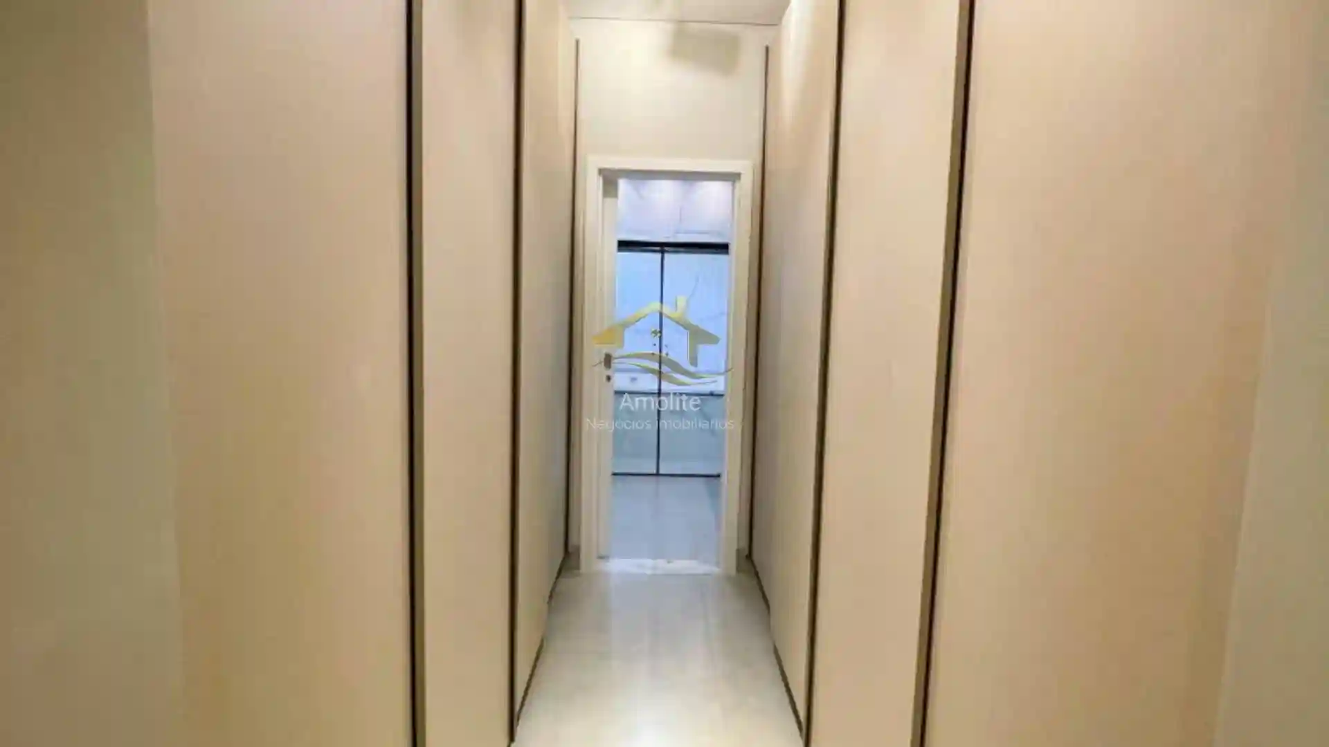 Casa de Condomínio com 3 quartos à venda, 250m² — foto 28 de 40