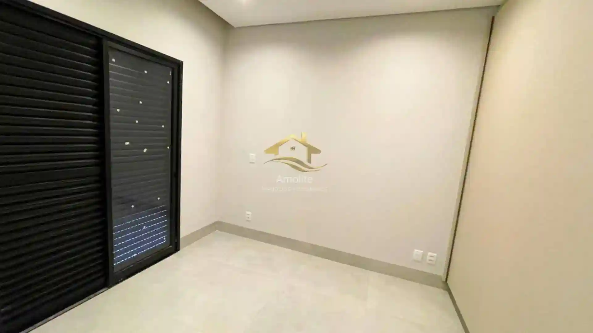 Casa de Condomínio com 3 quartos à venda, 250m² — foto 24 de 40