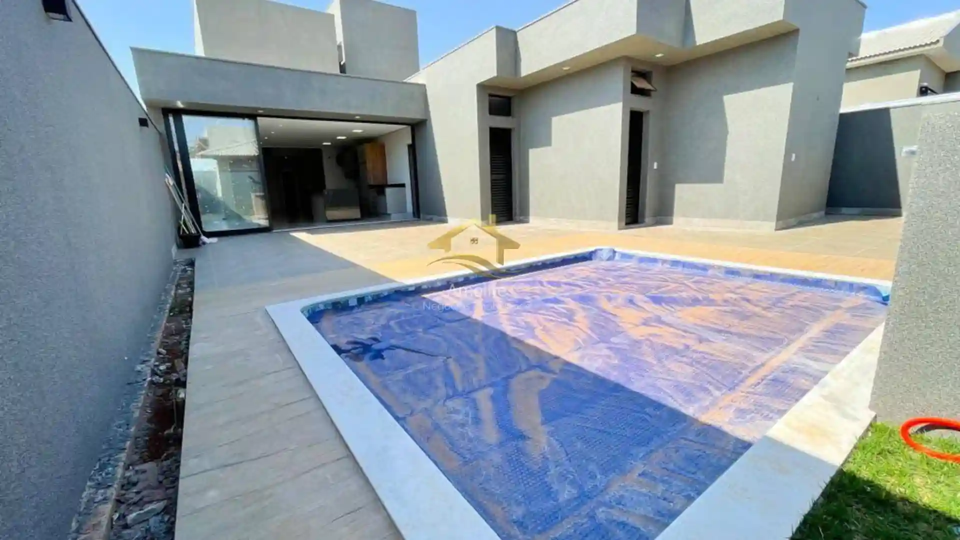 Casa de Condomínio com 3 quartos à venda, 250m² — foto 16 de 40