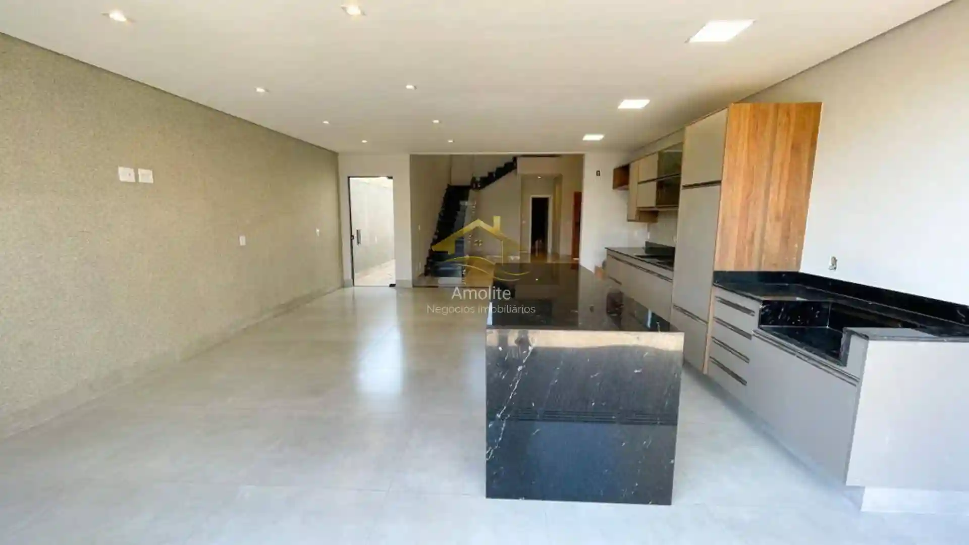 Casa de Condomínio com 3 quartos à venda, 250m² — foto 19 de 40