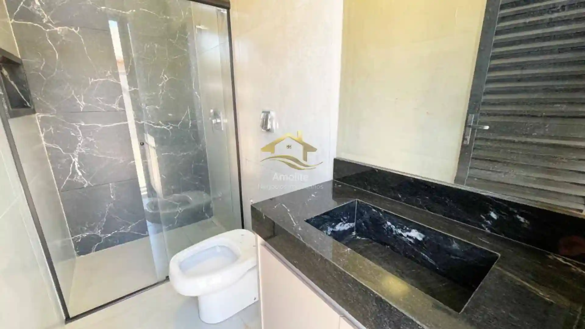 Casa de Condomínio com 3 quartos à venda, 250m² — foto 23 de 40