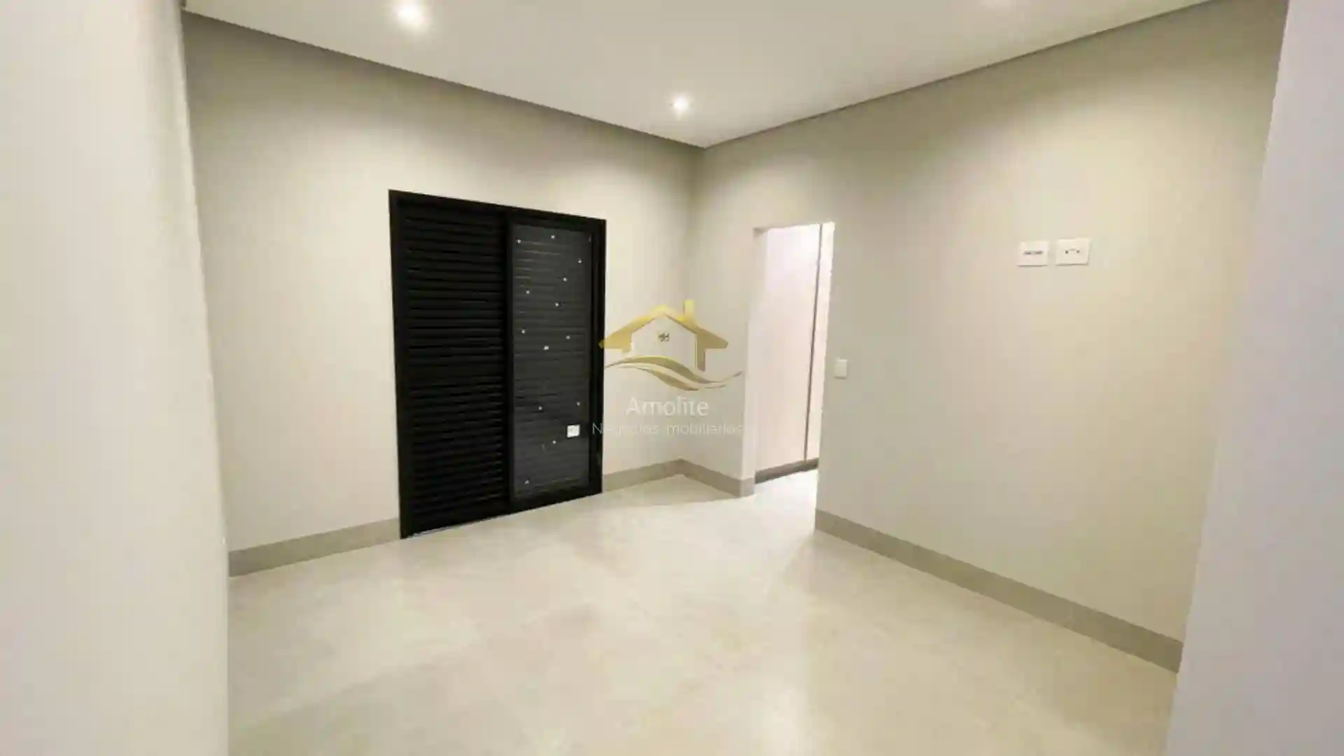 Casa de Condomínio com 3 quartos à venda, 250m² — foto 30 de 40