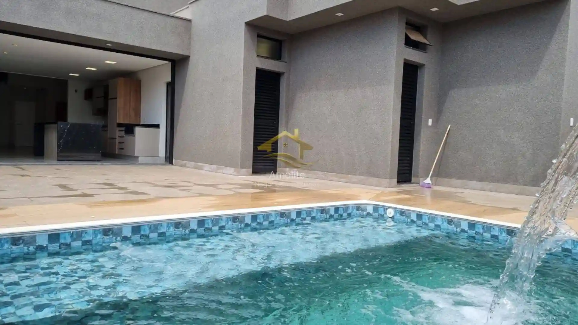 Casa de Condomínio com 3 quartos à venda, 250m² — foto 6 de 40