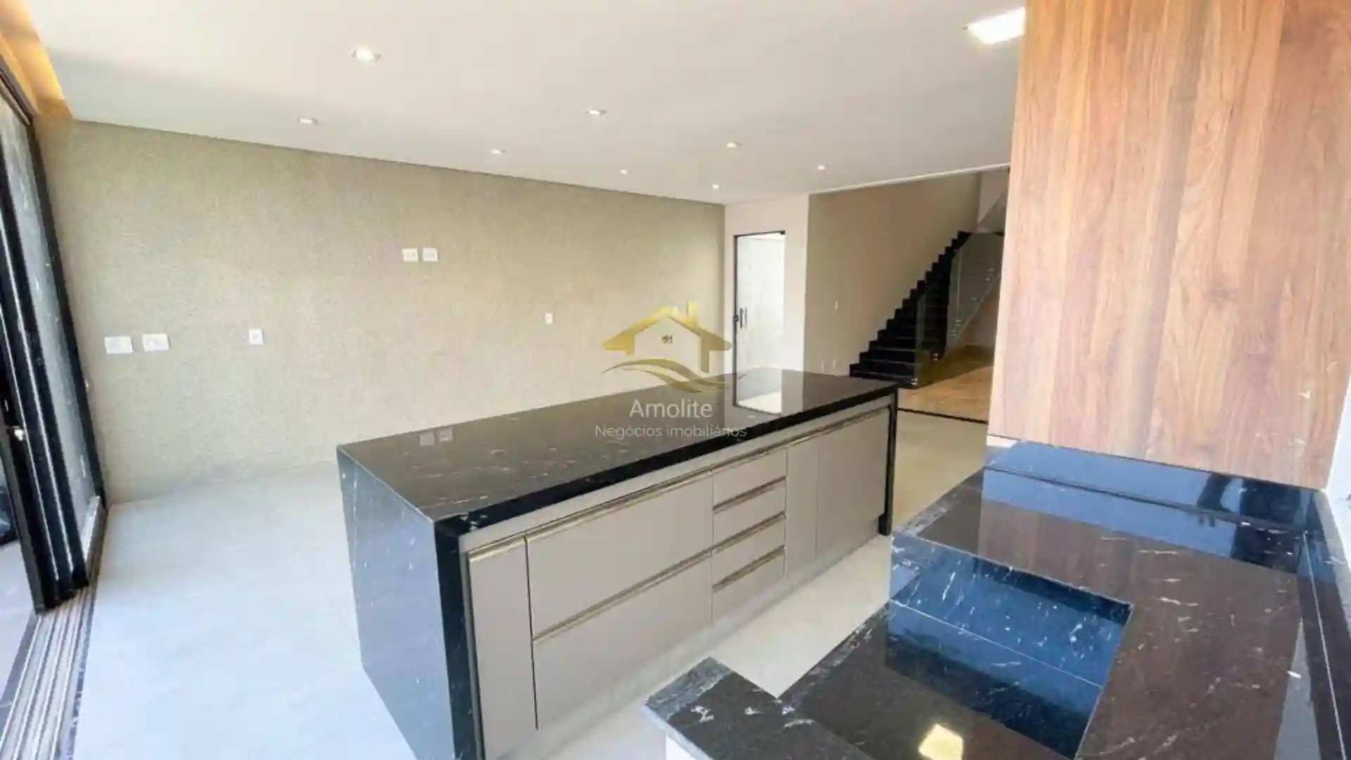 Casa de Condomínio com 3 quartos à venda, 250m² — foto 36 de 40