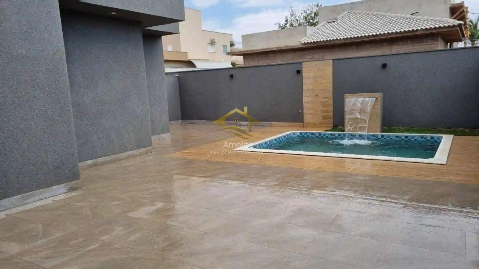 Casa de Condomínio com 3 quartos à venda, 250m² — foto 7 de 40