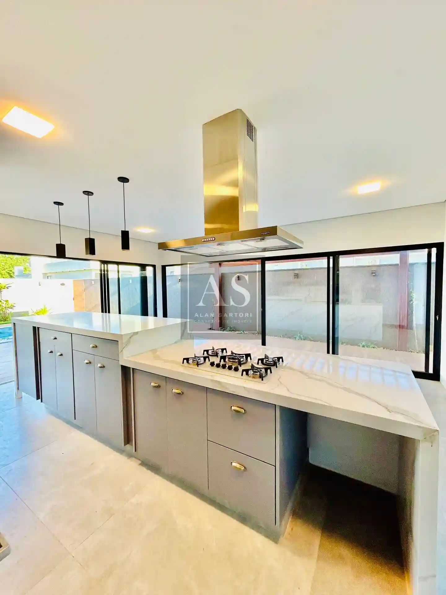 Casa de Condomínio com 4 quartos à venda, 304m² — foto 19 de 50