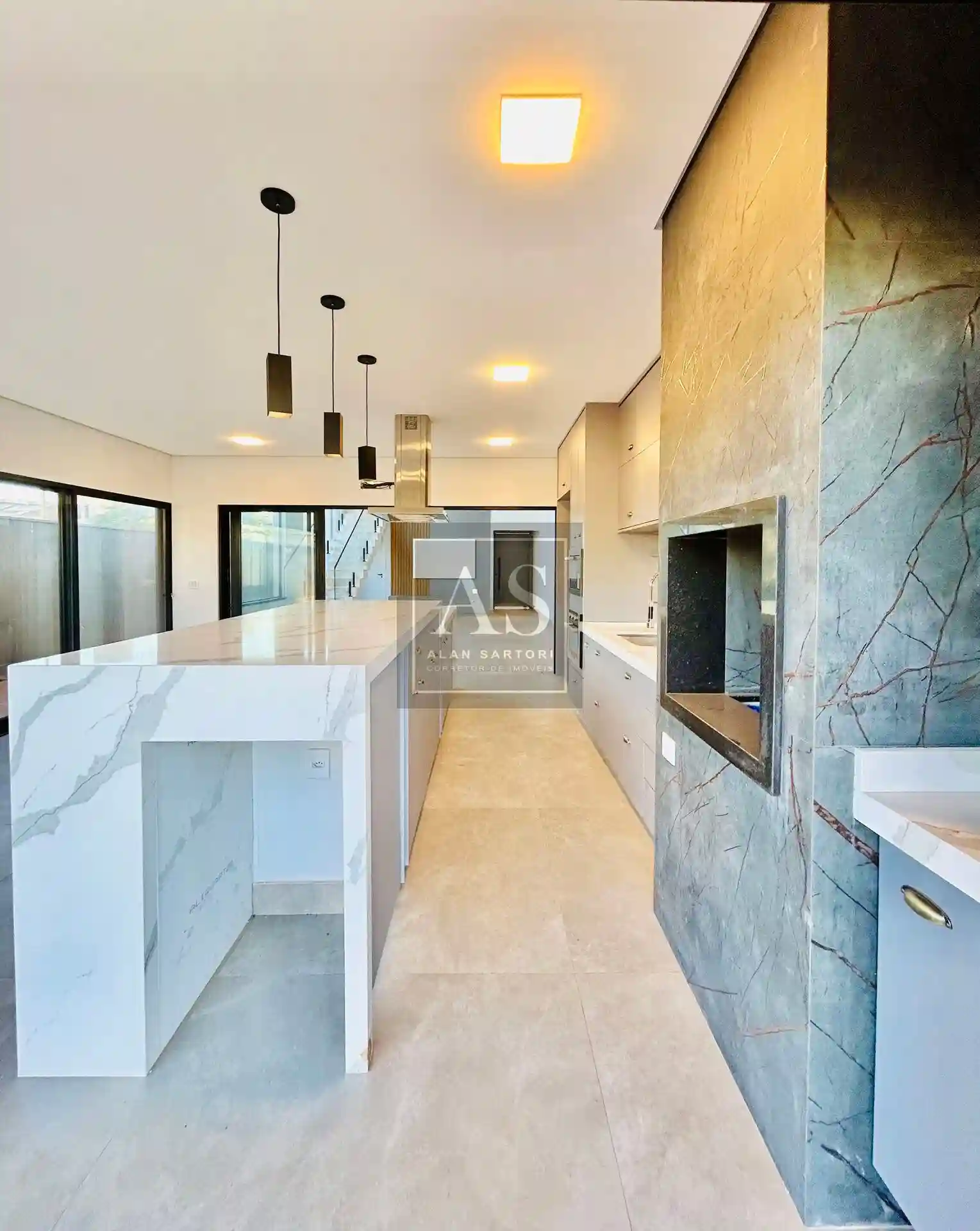 Casa de Condomínio com 4 quartos à venda, 304m² — foto 16 de 50