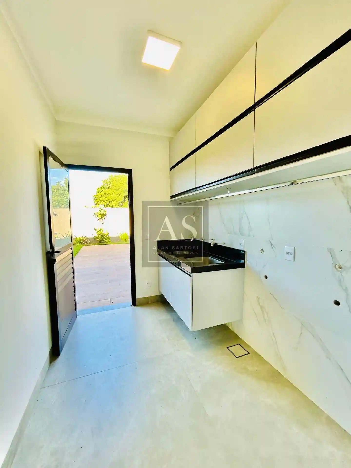 Casa de Condomínio com 4 quartos à venda, 304m² — foto 27 de 50